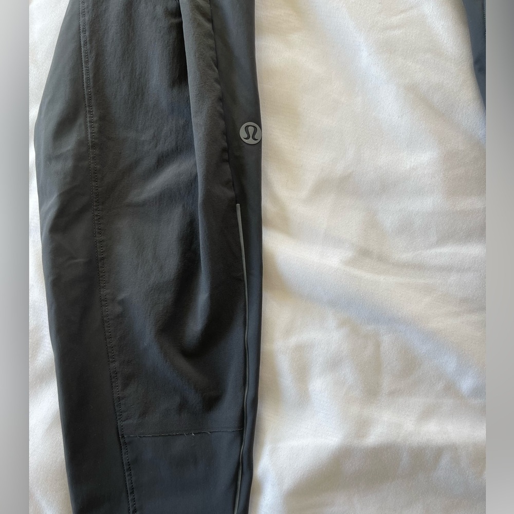 lululemon surge hybrid joggers color gray size xs